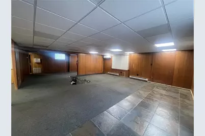 210 S Monroe Street, Butler, PA 16001 - Photo 12