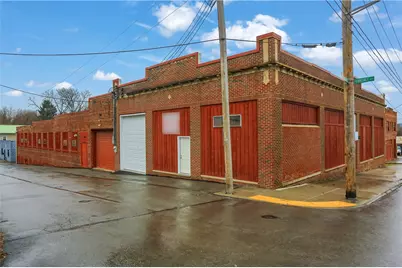 468 E Washington St, New Castle, PA 16101 - Photo 1
