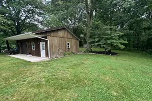 739 Melody Ln, Shenango Township, PA 16101 - Photo 22