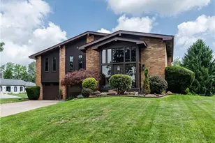 101 Regency Cir, Lower Burrell, PA 15068 - Photo 2