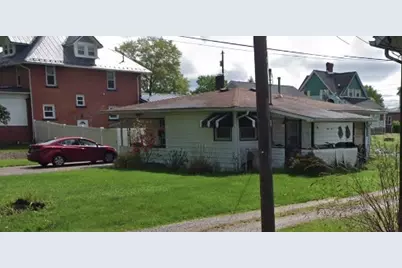 303 W South St, Carmichaels-Cumberland, PA 15320 - Photo 2