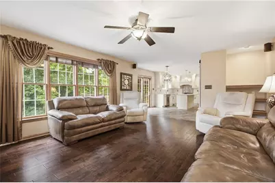 918 Gregory Ct, Cranberry Township, PA 16066 - Photo 6