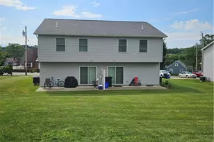 2624 Linden Ave, Hopewell Township, PA 15001 - Photo 2