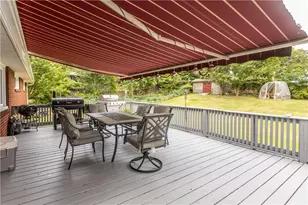 7115 Sansue Dr, Bethel Park, PA 15102 - Photo 32