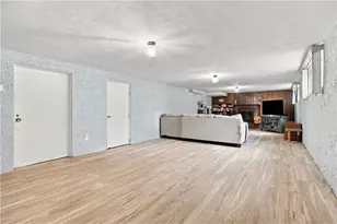 7115 Sansue Dr, Bethel Park, PA 15102 - Photo 28