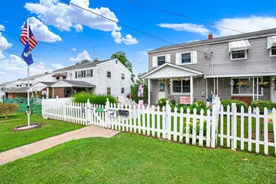 320 Cedar St, Jeannette, PA 15644 - Photo 26