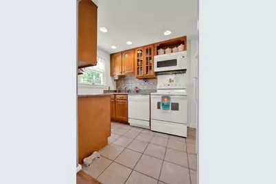 320 Cedar St, Jeannette, PA 15644 - Photo 12