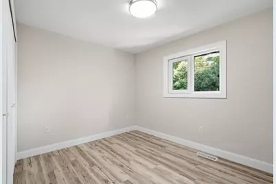 1660 Queens Dr, South Park, PA 15129 - Photo 24