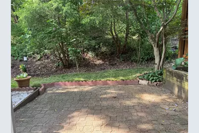 120 Spruce Ct, Ross Twp, PA 15229 - Photo 6