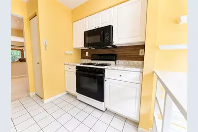 120 Spruce Ct, Ross Twp, PA 15229 - Photo 6