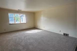 510 Station St, Bridgeville, PA 15017 - Photo 4
