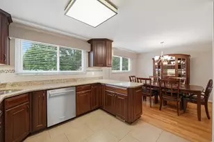8424 Edwood Rd, Pittsburgh, PA 15237 - Photo 12
