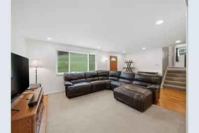 8424 Edwood Rd, Pittsburgh, PA 15237 - Photo 6