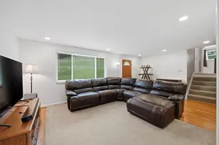 8424 Edwood Rd, Pittsburgh, PA 15237 - Photo 6