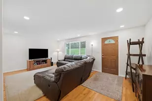 8424 Edwood Rd, Pittsburgh, PA 15237 - Photo 4