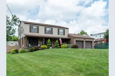 236 Lisa Dr, Bethel Park, PA 15102 - Photo 2