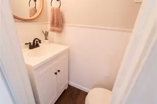 236 Lisa Dr, Bethel Park, PA 15102 - Photo 16