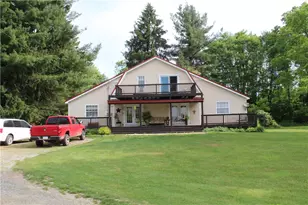 28 Deniker Ln, Wolf Creek Township, PA 16127 - Photo 2