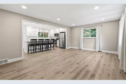 208 Maplewood Drive, Peters Township, PA 15317 - Photo 6