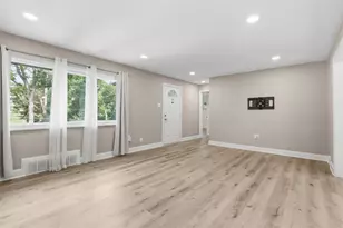 208 Maplewood Dr, Peters Township, PA 15317 - Photo 8