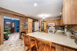 56 Locust St, Center Township-Homer City, PA 15748 - Photo 6
