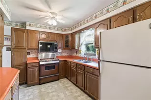 14 Oak St, Fallowfield, PA 15022 - Photo 6