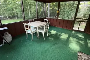 107 Grosvenor Ave, Center Township, PA 16001 - Photo 26