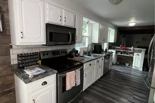 107 Grosvenor Ave, Center Township, PA 16001 - Photo 6