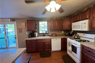 1795 Challen Ct, North Huntingdon, PA 15642 - Photo 16