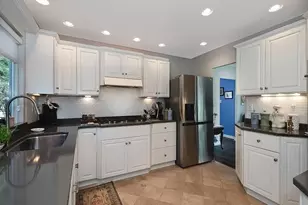 9745 Lindsay Rd, Pittsburgh, PA 15237 - Photo 12