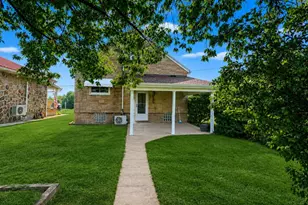 1006 Poe St, Vandergrift, PA 15690 - Photo 16