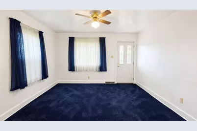 1006 Poe Street, Vandergrift, PA 15690 - Photo 4
