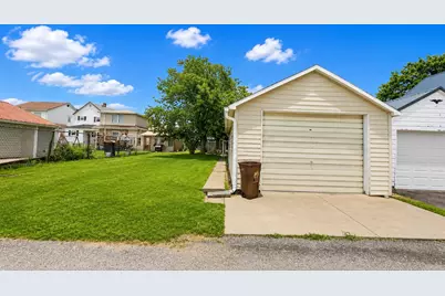 1006 Poe Street, Vandergrift, PA 15690 - Photo 14