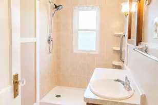 1006 Poe St, Vandergrift, PA 15690 - Photo 10