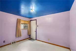 3222 Roosevelt Ave, Hopewell Township, PA 15001 - Photo 14
