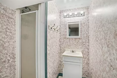 3222 Roosevelt Ave, Hopewell Township, PA 15001 - Photo 20