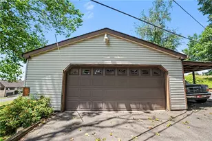3222 Roosevelt Ave, Hopewell Township, PA 15001 - Photo 24