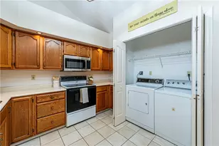317 Vista Dr, Unity Township, PA 15601 - Photo 16