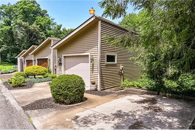 317 Vista Dr, Unity Township, PA 15601 - Photo 4