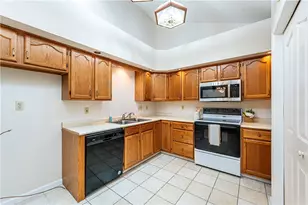317 Vista Dr, Unity Township, PA 15601 - Photo 14