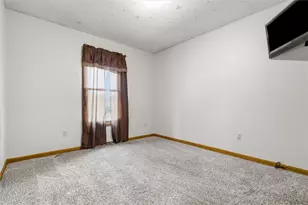 1015 Cliff Mine Rd, North Fayette, PA 15126 - Photo 20