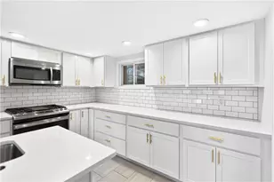 204 E Jefferson St, Pittsburgh, PA 15212 - Photo 14