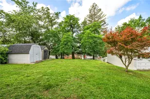 2861 Middletown Rd, Pittsburgh, PA 15204 - Photo 2