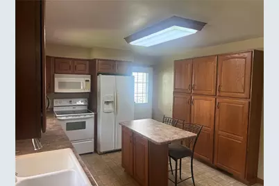 636 Lyle Drive, Hermitage, PA 16148 - Photo 8