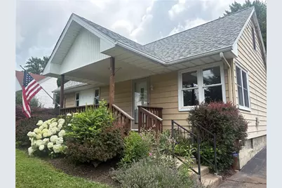 636 Lyle Drive, Hermitage, PA 16148 - Photo 2