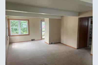636 Lyle Drive, Hermitage, PA 16148 - Photo 4