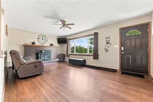 2339 Downing Ln, Hermitage, PA 16148 - Photo 4