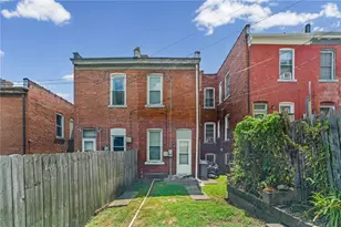6723 Greenwood St, Pittsburgh, PA 15206 - Photo 2