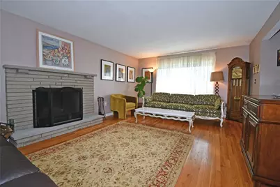 1768 Moynelle Drive, Pittsburgh, PA 15243 - Photo 4