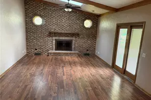256 Finnin Rd, Allegheny Township, PA 15068 - Photo 6